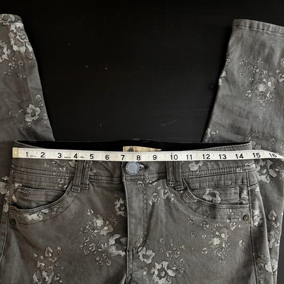 Democracy Women's Straight Leg Jeans - Olive Floral - Picture 4 of 8